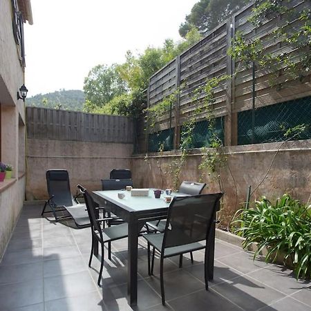 Appartement En Rez De Jardin Et Terrasse Ds Villa Hyeres Bagian luar foto