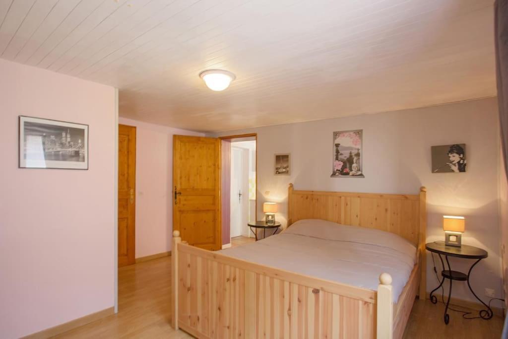 Appartement En Rez De Jardin Et Terrasse Ds Villa Hyeres Bagian luar foto