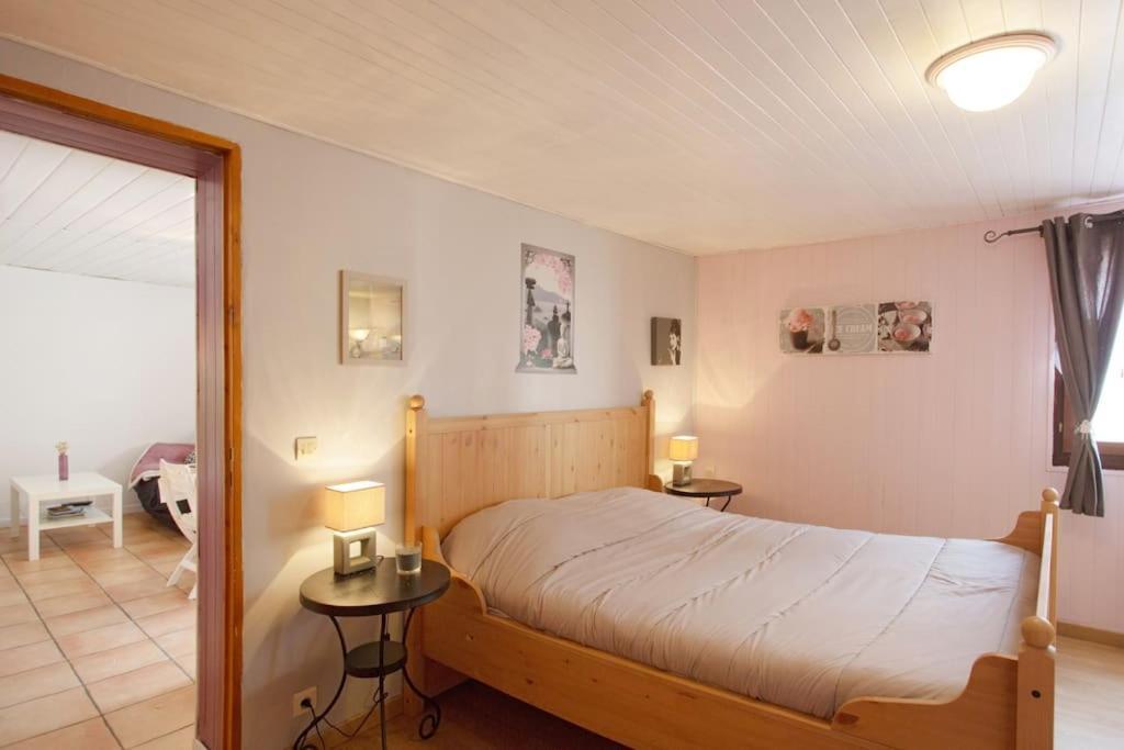 Appartement En Rez De Jardin Et Terrasse Ds Villa Hyeres Bagian luar foto